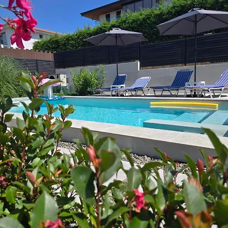 Calypso, Private Pool With Heating And Salt Water Βίλα Lozenets