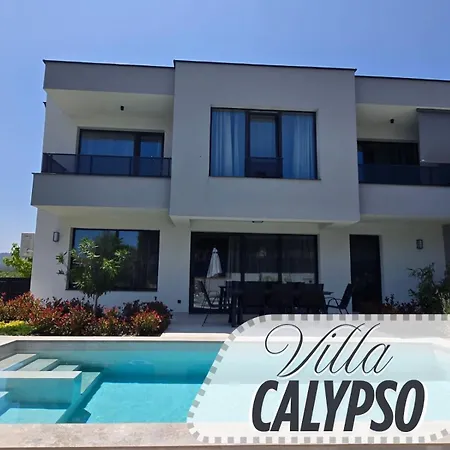 Calypso, Private Pool With Heating And Salt Water Βίλα