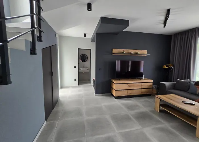 Villa Calypso, Private Pool With Heating And Salt Water Lozenec