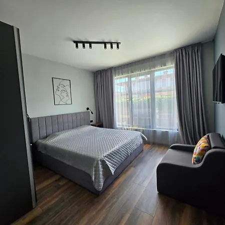 Calypso, Private Pool With Heating And Salt Water * 洛泽内茨