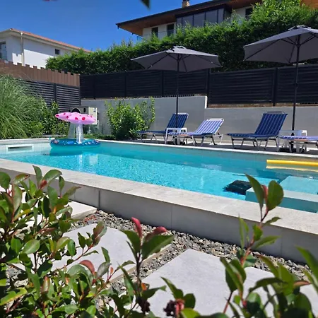 Calypso, Private Pool With Heating And Salt Water *