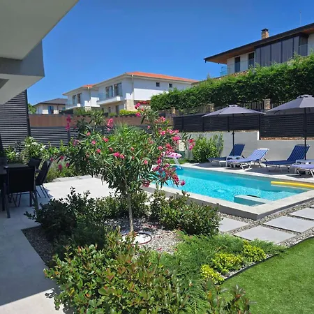 Villa Calypso, Private Pool With Heating And Salt Water